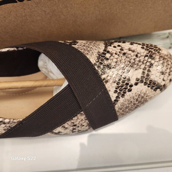 Clarks Collection Slip-On Loafers - Juliet Dahlia. NIB. Size 8.5 and 8.5 W - Picture 2 of 11